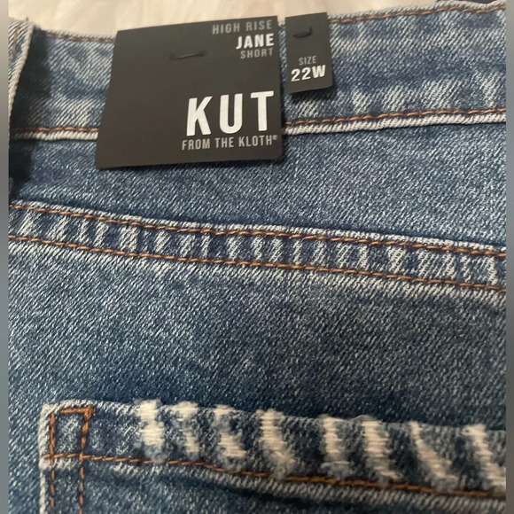 NWT KUT From The Kloth Jane High Rise Shorts - Picture 9 of 9